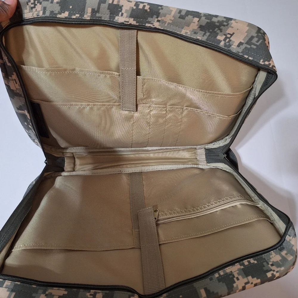 Unisex Flying Circle Digital Camo Laptop Bag